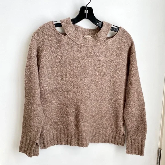 [NWoT] 🌟NEW Anthropologie Cutout Beary Sweater - Picture 2 of 16